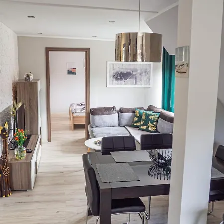 3-pokojowy, Ul. Kosciuszki, 100 M Od Morza Homestay Kolobrzeg